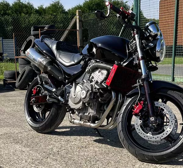 Restaurer moto ancienne qui a des soucis d'étriers de frein, Saint-Quentin, DEBOSS'AUTO